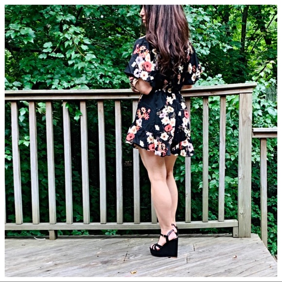 Floral romper - Picture 6 of 7